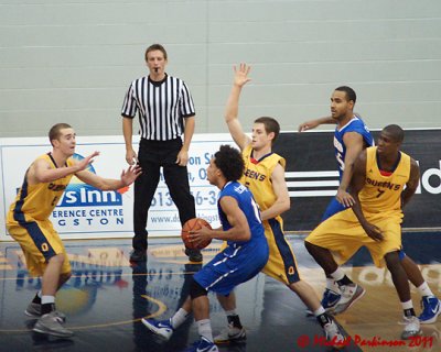 Queens vs Lakehead 00552 copy.jpg