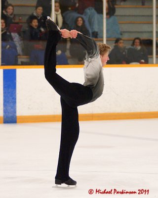 Queen's Figure Skating Invitational 03466 copy.jpg