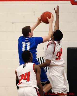 St Lawrence vs Algonquin 01012 copy.jpg
