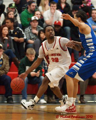 St Lawrence vs Algonquin 01019 copy.jpg