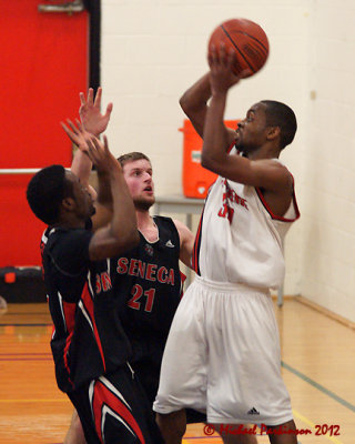 St Lawrence vs Seneca 03028 copy.jpg