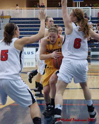 Queen's vs Carleton 03255 copy.jpg
