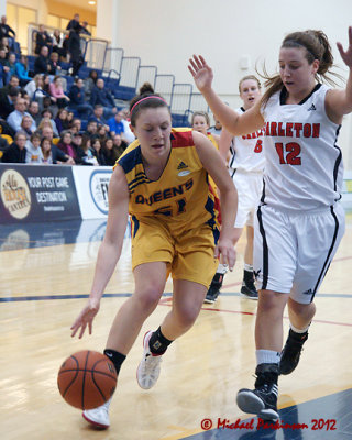 Queen's vs Carleton 03279 copy.jpg