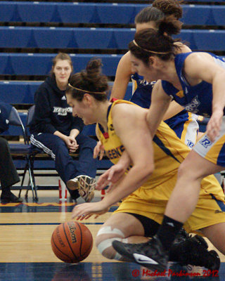 Queen's vs Ryerson 04372 copy.jpg