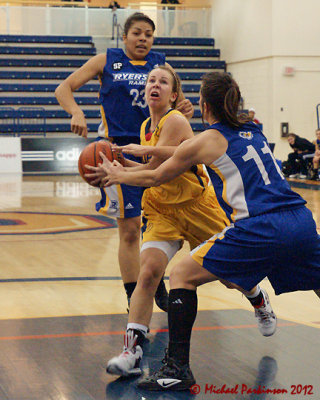 Queen's vs Ryerson 04567 copy.jpg