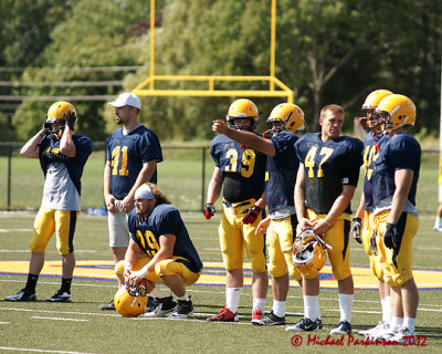 Queen's Football Camp 07633 copy.jpg