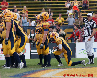 Queen's vs York 09875 copy.jpg