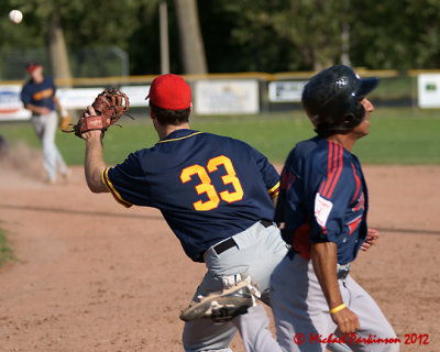 Queen's vs Brock 00055 copy.jpg