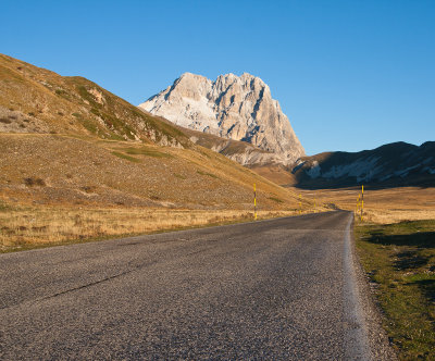 The road to Campo Imperatore