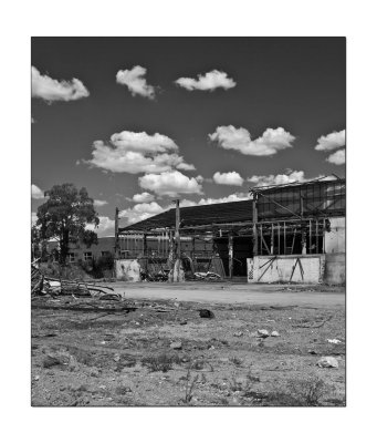 Abandoned old factory 1.jpg