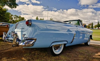 Blue ford HDR 1.jpg