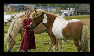 Pige med hest.jpg