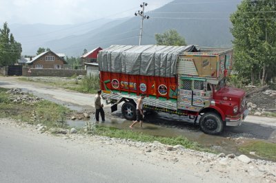 En Route Sonmarg, Kashmir