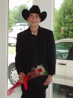 Matt with flowers for Taylor...