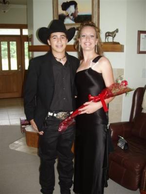 Great looking couple...