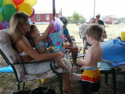 Maggie3rdBDay.060406 (132).JPG