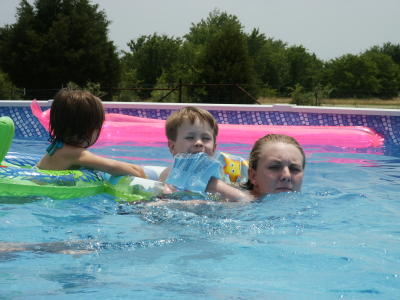 Maggie3rdBDay.060406 (37).JPG