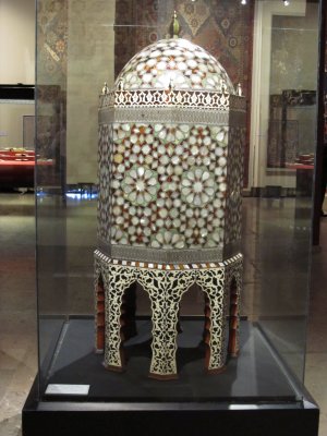Koran holder