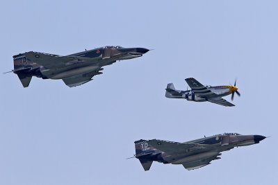 F4 -  P51 Fly By at Atlantic City Airs Show