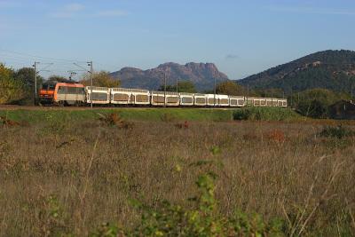 A freight train near les Arcs-Draguignan with the BB26217.