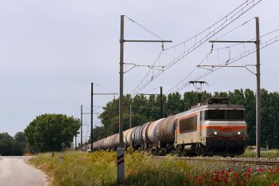 Near Grans, the BB7437 and a complete tanks train.