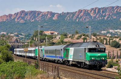 The CC72003 and the new BB75003 with a test train near Agay.