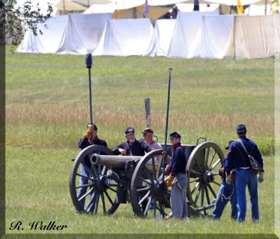 Union Canon Artillery Prepare To Fire