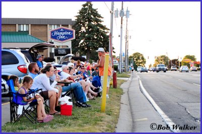 The Street Rod Curbside Audience