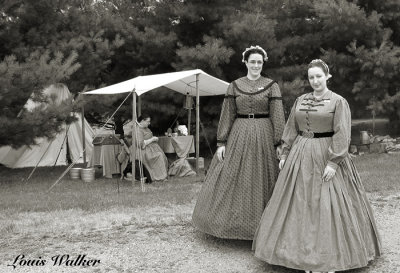 Women Were Very Instrumental In The War Often Tending To The Wounded