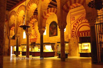 Inside the Cordoba Mosque.jpg