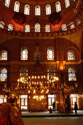 Inside The Blue Mosque Istanbul 4.jpg
