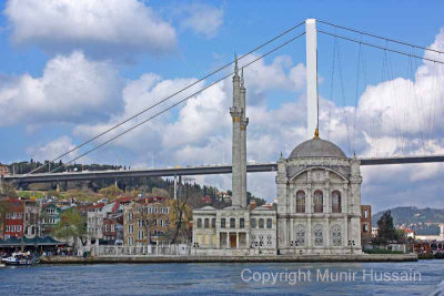 Basphorus Bridge Istanbul 11.jpg