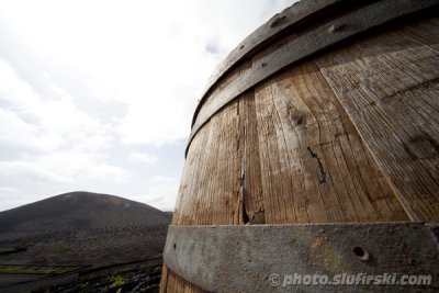 Wooden barrel - wide angle