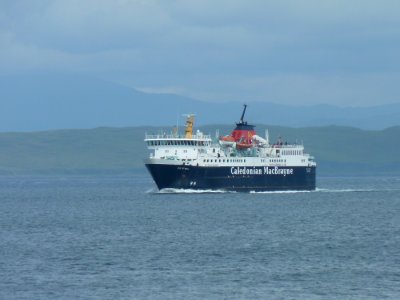 ISLE OF MULL (1988) @ Oban, Scotland (Approaching)