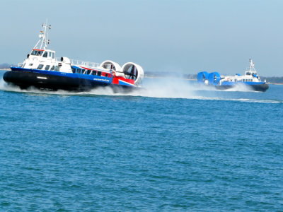 GH2114 FREEDOM 90 @ Ryde, Isle of Wight (Arriving)