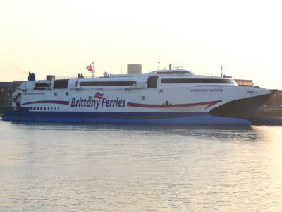 NORMANDIE EXPRESS - @ Portsmouth (Arriving)