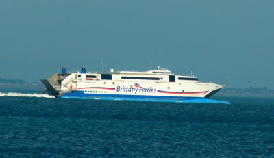 NORMANDIE EXPRESS - @ Seaview, Isle of Wight (Passing)