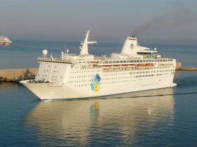 ISLAND ESCAPE (1982) arriving at Civitavecchia, Italy