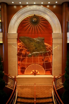 QUEEN VICTORIA Grand Lobby