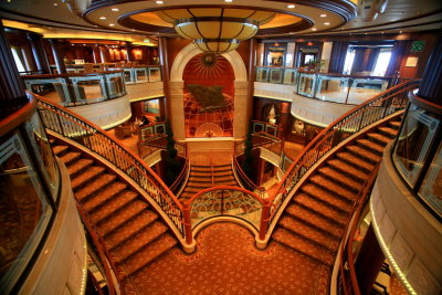 QUEEN VICTORIA Grand Lobby