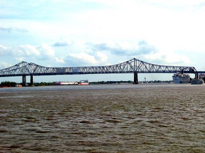 USA - Louisiana, New Orleans, Mississippi River Bridge