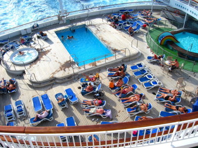 P&O AURORA Terrace Pool