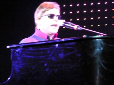 INDEPENDANCE OF THE SEAS Alhambra Theatre Elton John Lookalike