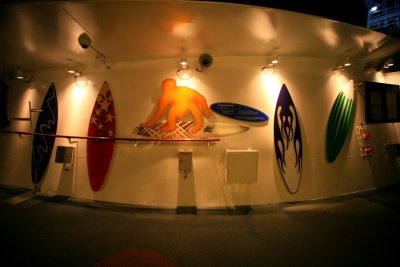 INDEPENDANCE OF THE SEAS Flowrider Surfboards