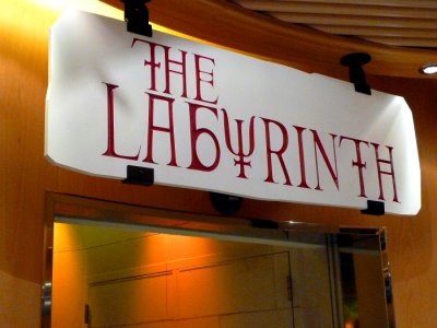 INDEPENDANCE OF THE SEAS Labyrinth Entrance