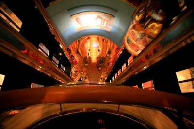 INDEPENDANCE OF THE SEAS Lifts to Royal Promenade