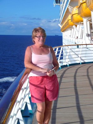 INDEPENDANCE OF THE SEAS Margaret on the Promenade Deck(66).JPG