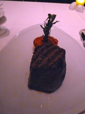 INDEPENDANCE OF THE SEAS Portofino Italian Restaurant Steak