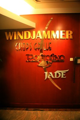 INDEPENDANCE OF THE SEAS Signs