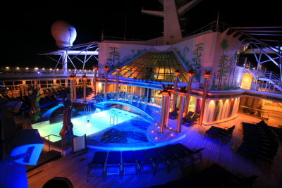 INDEPENDANCE OF THE SEAS Solarium Adult Pool